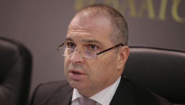 Освен това Йордан Караджов е поискал оставката на Главния секретар на Гражданска въздухоплавателна администрация Освен това Йордан Караджов е поискал оставката на Главния секретар на Гражданска въздухоплавателна администрация