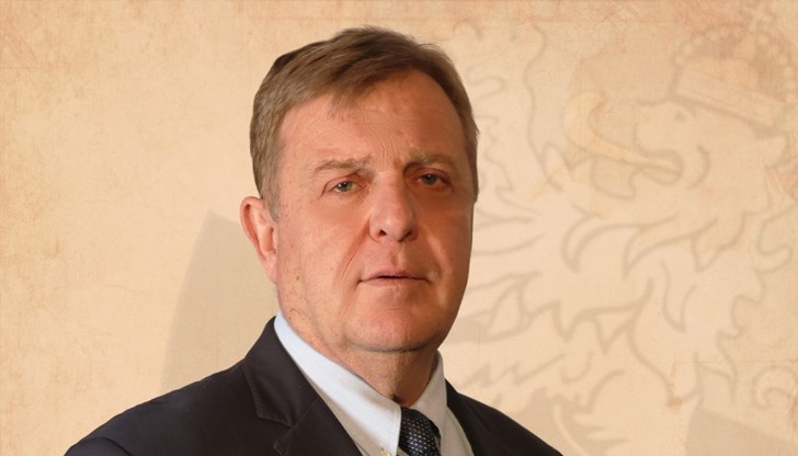 Предложението ми е срокът за наборната служба да е минимум 6 месеца за всички български граждани, завършили средно образование Предложението ми е срокът за наборната служба да е минимум 6 месеца за всички български граждани, завършили средно образование