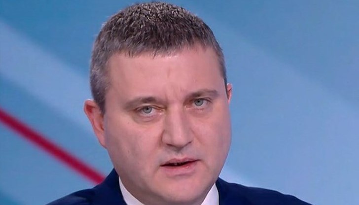 Бившия финансов министър:1% от хората вярват, че Земята е плоска - същите се страхуват и от еврото Бившия финансов министър:1% от хората вярват, че Земята е плоска - същите се страхуват и от еврото