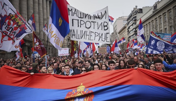 Обвинението е за злоупотреби на стойност над 17 милиона динара на фона на продължаващите студентски протести Обвинението е за злоупотреби на стойност над 17 милиона динара на фона на продължаващите студентски протести