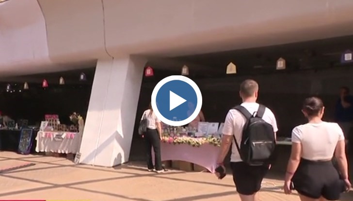 На Ларгото се провеждат дискусии, срещи с организации и образователни събития за деца и възрастни