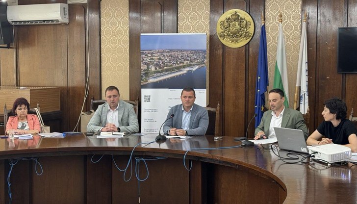 Условието е домакинствата да получават помощи за отопление