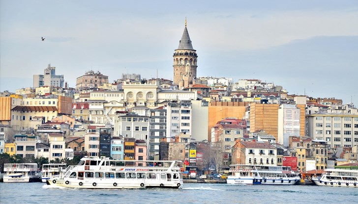 Според данни от проучване на Истанбулската агенция за планиране, четиричленно семейство се нуждае от над четири минимални заплати месечно Според данни от проучване на Истанбулската агенция за планиране, четиричленно семейство се нуждае от над четири минимални заплати месечно