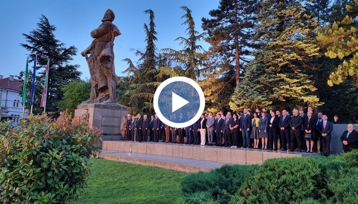 Утре в 12:00 часа сирени в цялата страна ще почетат 149-ата годишнина от смъртта на революционера