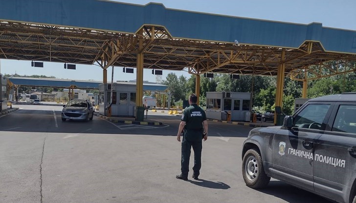 Измамниците се опитали да избягат в Румъния с парите и накитите на жертвата