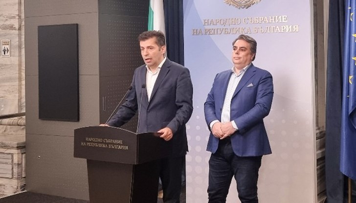 Кирил Петков и Асен Василев призоваха районните кметове за сътрудничество с прокуратурата Кирил Петков и Асен Василев призоваха районните кметове за сътрудничество с прокуратурата