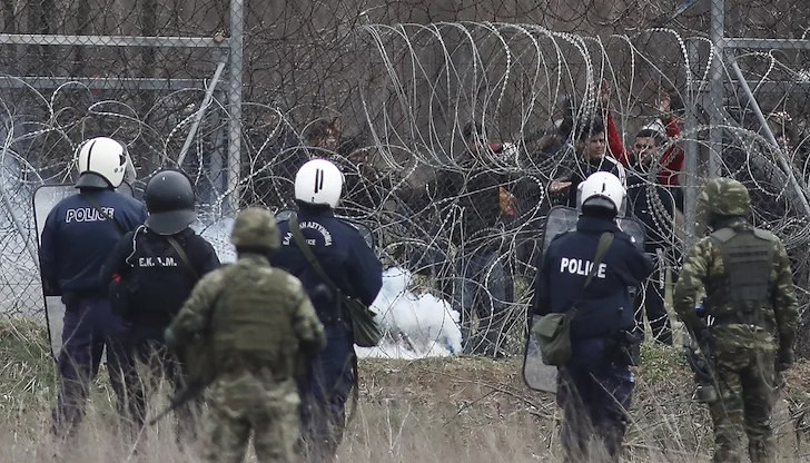 Седем други офицери получиха присъди до седем години и половина затвор за изтезания и укриване на доказателства Седем други офицери получиха присъди до седем години и половина затвор за изтезания и укриване на доказателства