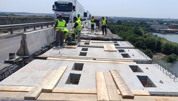 Започна армировката и подмяната на антикорозионното покритие