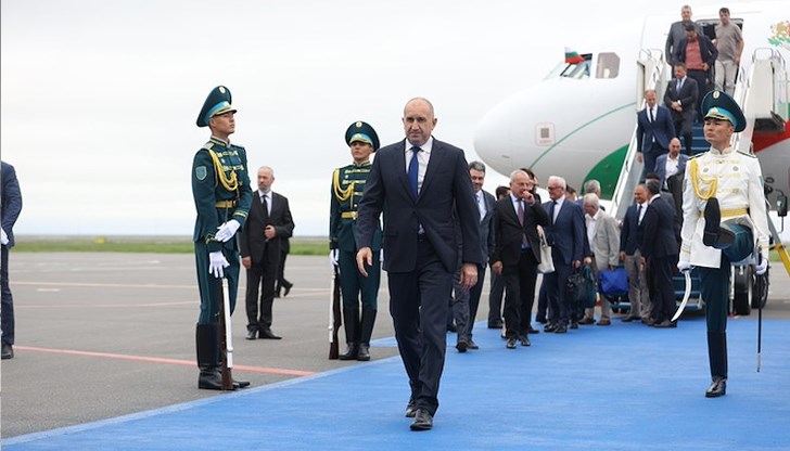 Утре президентът ще бъде посрещнат с тържествена церемония в двореца „Акорда"