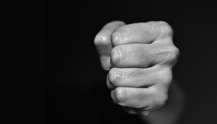 Тримата ММА бойци са в болница без опасност за живота