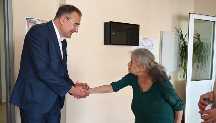 Борислав Гуцанов обяви инициатива за преобразуване на общински бази, търси се място в Русенско за хора от Варна Борислав Гуцанов обяви инициатива за преобразуване на общински бази, търси се място в Русенско за хора от Варна