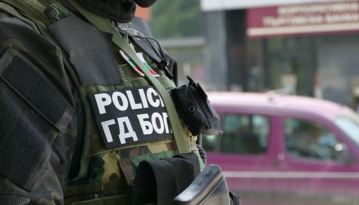 Арестуваните остават в ареста за 24 часа по разследване за ощетяване на бюджета