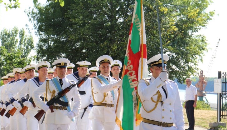 Традиционните чествания започват на 4 август с богата програма и концерт на духовия оркестър