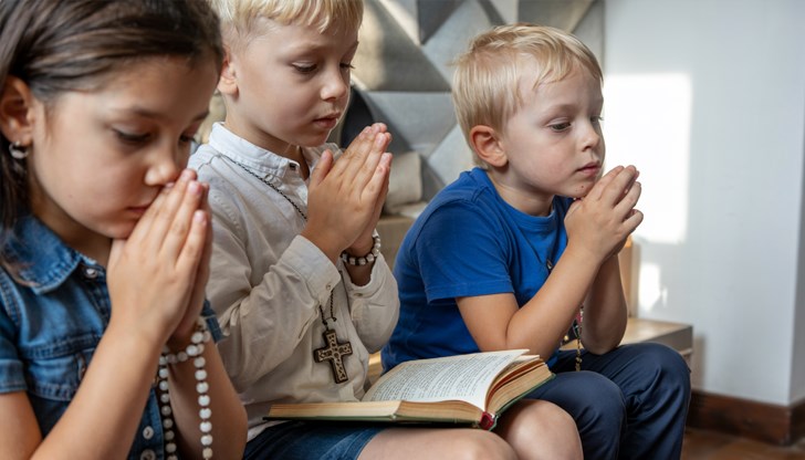 Възпитанието на вяра у децата е ключово за пълноценен живот, смята Станоев
