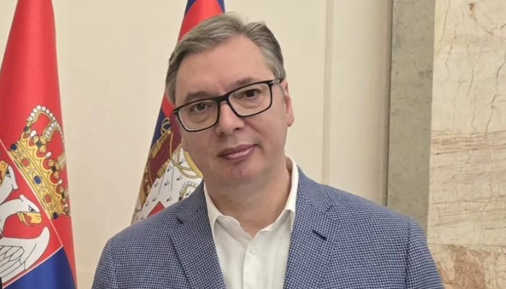 Сръбският президент нарече протестите "цветна революция в задънена улица", докато демонстрантите скандираха под сградата на президентството