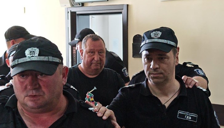 Разговорът с родственик на починала разкрива цинизма на главния организатор