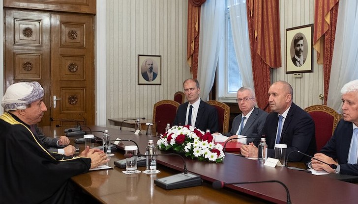 Президентът получи писмено послание от султан Хайтам бин Тарик чрез посланика Юсуф Ахмед Хамeд Алджабри Президентът получи писмено послание от султан Хайтам бин Тарик чрез посланика Юсуф Ахмед Хамeд Алджабри