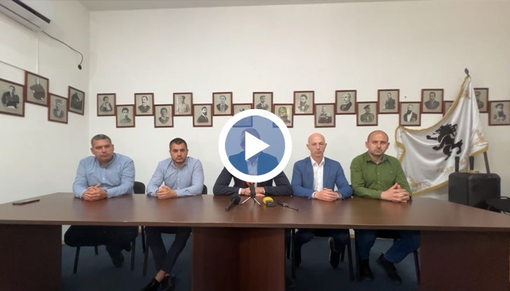 Лидерът на "Възраждане" настоява за отлагане на доклада за присъединяването на северната ни съседка към ЕС