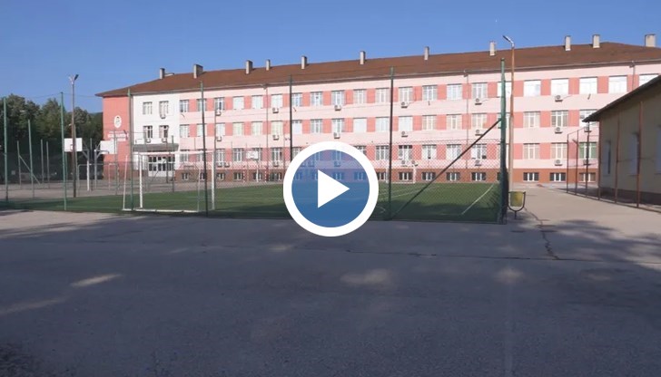 Нападателят си е счупил ръката при удара, а майката на жертвата е в шок