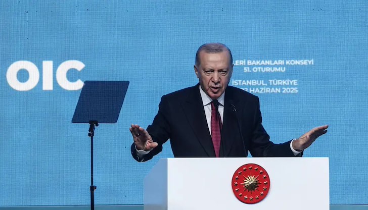 Фатих Алтайлъ отрече заплахи, обясни думите си като исторически факти Фатих Алтайлъ отрече заплахи, обясни думите си като исторически факти