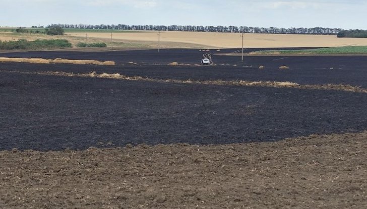 Местни земеделци помогнаха с техника за гасене на огъня