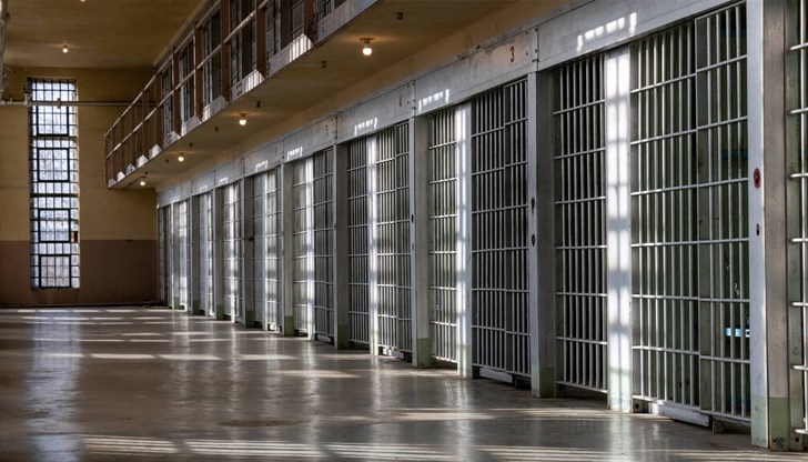 16-годишният тийнейджър е понесъл 50 удара през октомври 2024 година 16-годишният тийнейджър е понесъл 50 удара през октомври 2024 година