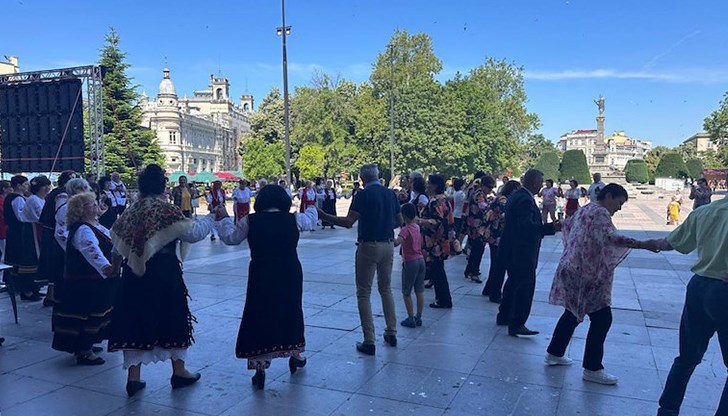 Кметът Пенчо Милков: Фолклорът ни събира, макар да сме различни хора