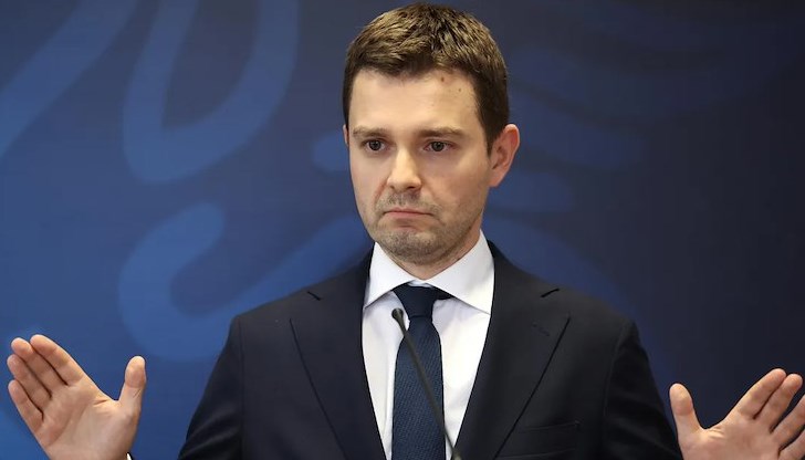 Скопие все още чака отговор от София за среща между президентите на двете държави по време на срещата на НАТО в Хага Скопие все още чака отговор от София за среща между президентите на двете държави по време на срещата на НАТО в Хага