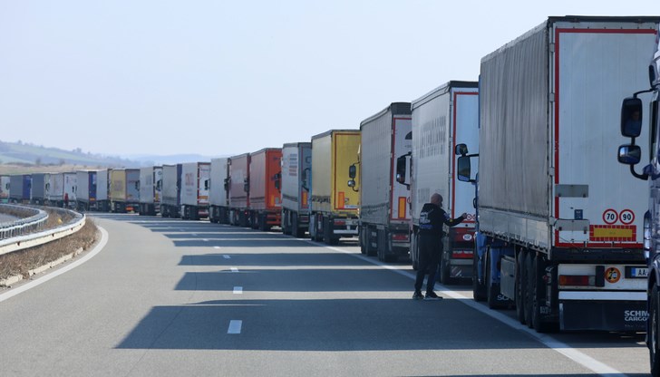 Над 3000 тираджии в България нарушават правилата за почивка, разкрива вестник "Телеграф"