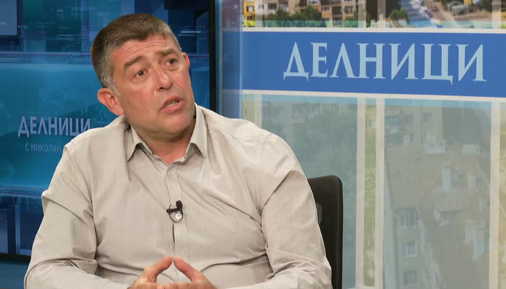 Водещият на Контра смята, че протестите и липсата на консенсус