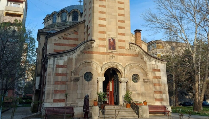 Майсторите успяха да наподобят от дърво формата на старата метална