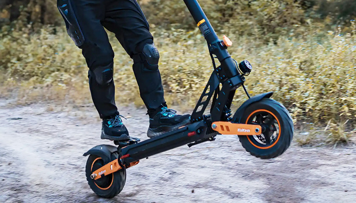 Младежите са се придвижвали заедно на едно превозно средство и