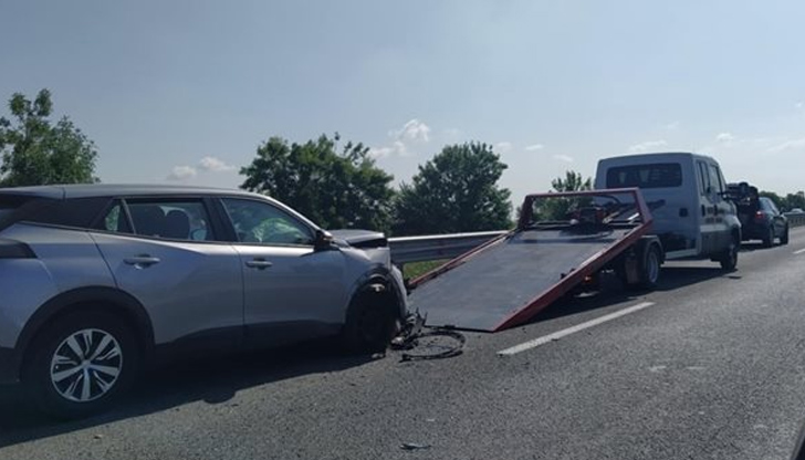 Трафикът край Пловдив се движи с едва 5 км/чХаос се