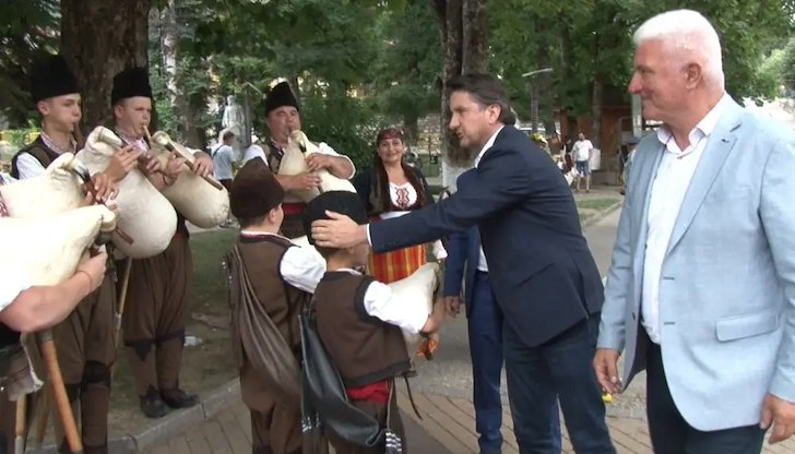 Министърът откри в Чепеларе летния сезон Лято в планината с