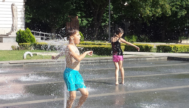 Към 15:00 часа беше измерена максималната температура за деня, но