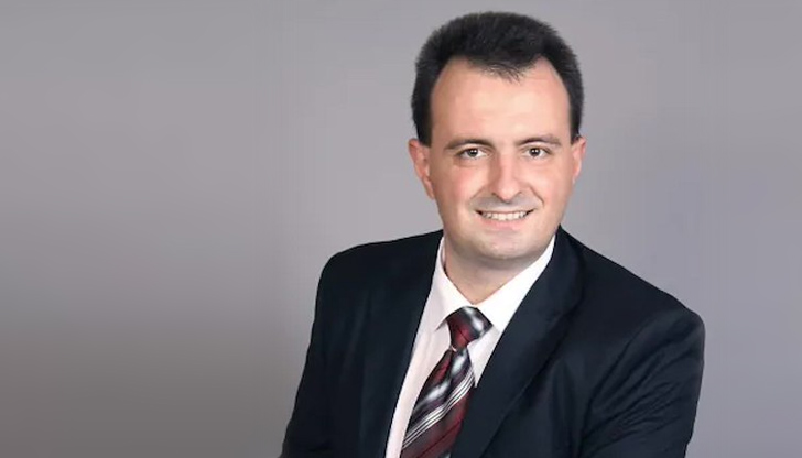 Решението е мотивирано с дълбоко разочарование и отстъпление от принципитеЗаместник-кметът