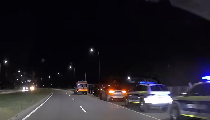 Очевидци: Групи младежи карат с над 80-100 км/ч по бул.