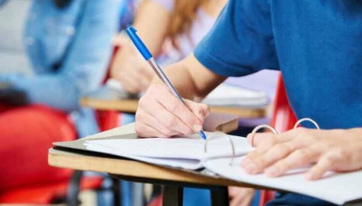 Изпитът започва в 10:00 часа и ще продължи 60 минутиБлизо