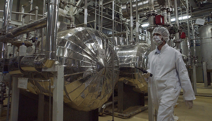 Шестият кръг разговори, планиран за неделя в Оман, е под