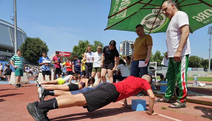 Най-добрите ще получат награди лично от Румен Радев в края