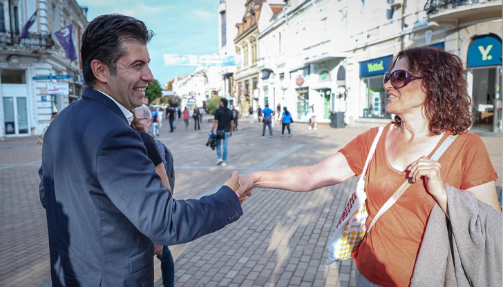 Местното ръководство на партията заяви, че оставката на Петков е