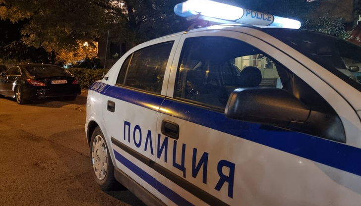 40-годишен шофьор загубил контрол над автомобила си и се ударил