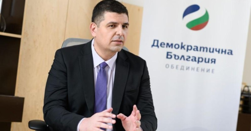 Съпредседателят на ДБ нарече оставката на Кирил Петков разумно и