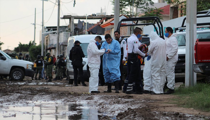 Наркозависимите са били заключени в сградата по време на инцидента,