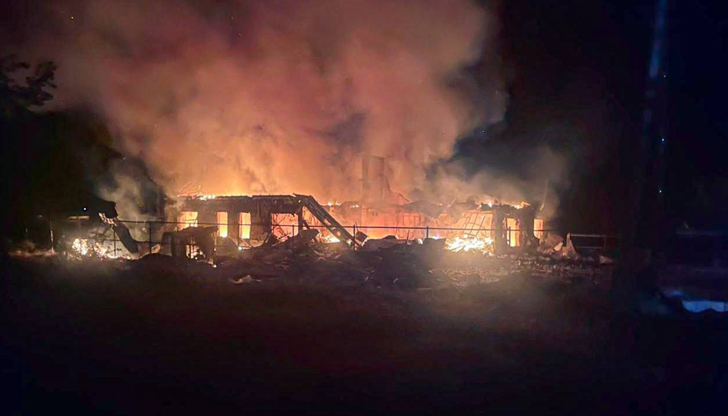 Четирима души загинаха, а 20 са ранени при поредната въздушна