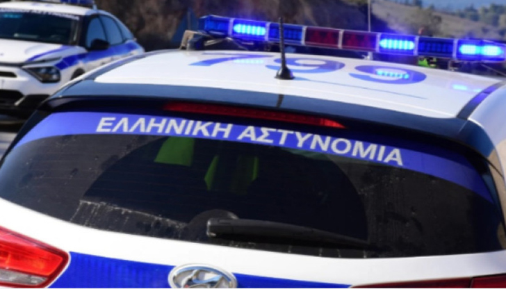 Родителите са задържани в Неа Манолада, четирите деца са в