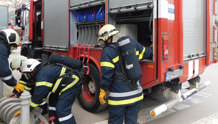 Екипите на РДПБЗН – Русе реагираха на сигнали в Русе,