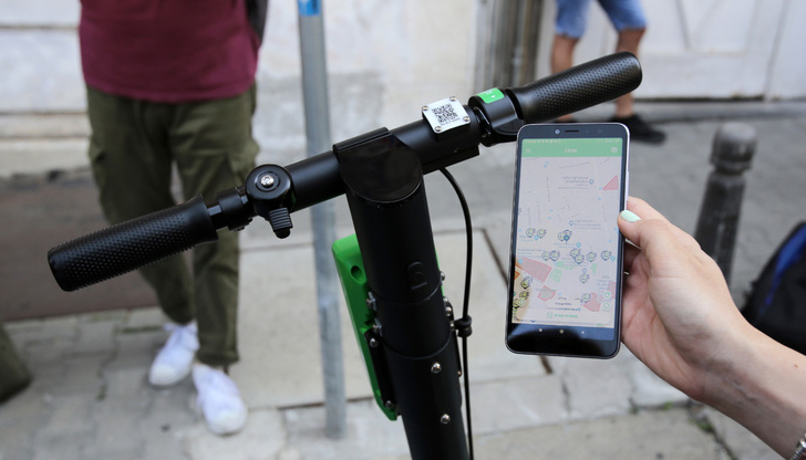 Травмите стават при висока скорост и слаба стабилност, каските трябва