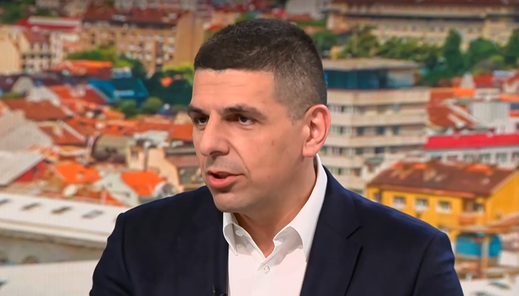 Съпредседателят на Да, България изрази недоумение от символите на протеста