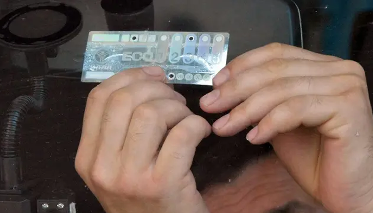 Окончателно решение премахва екостикерите от автомобилитеВърховният административен съд обяви за